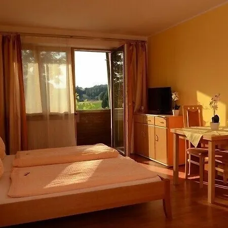 Mini-hôtel Zur Haltestelle Lasberg