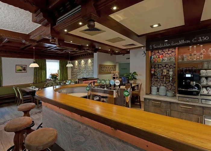 Zur Haltestelle Lasberg