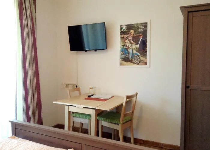 Inn Zur Haltestelle 3*