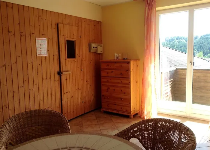 Zur Haltestelle Inn Lasberg