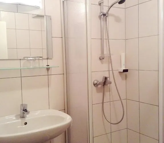 Zur Haltestelle 3* Lasberg